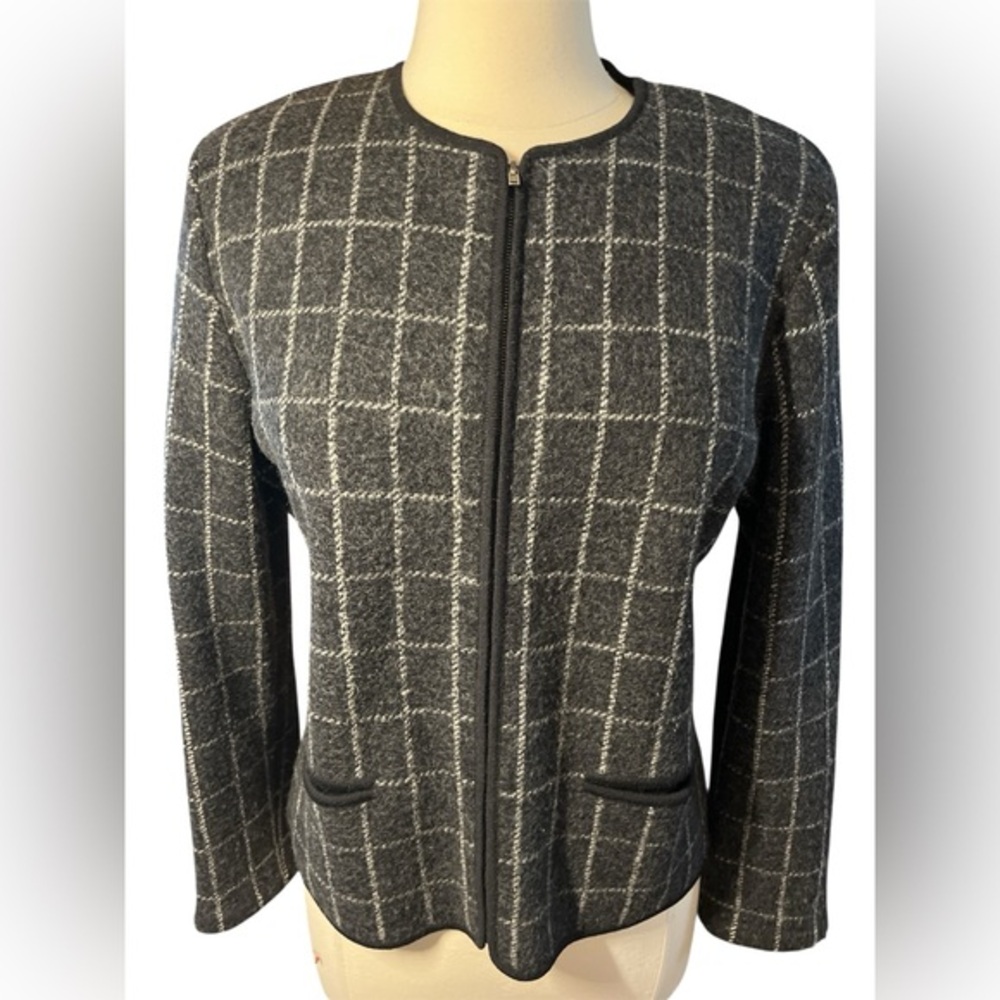 Jones New York Wool Black & Gray Plaid/Checkered Jacket w/front pockets Size M